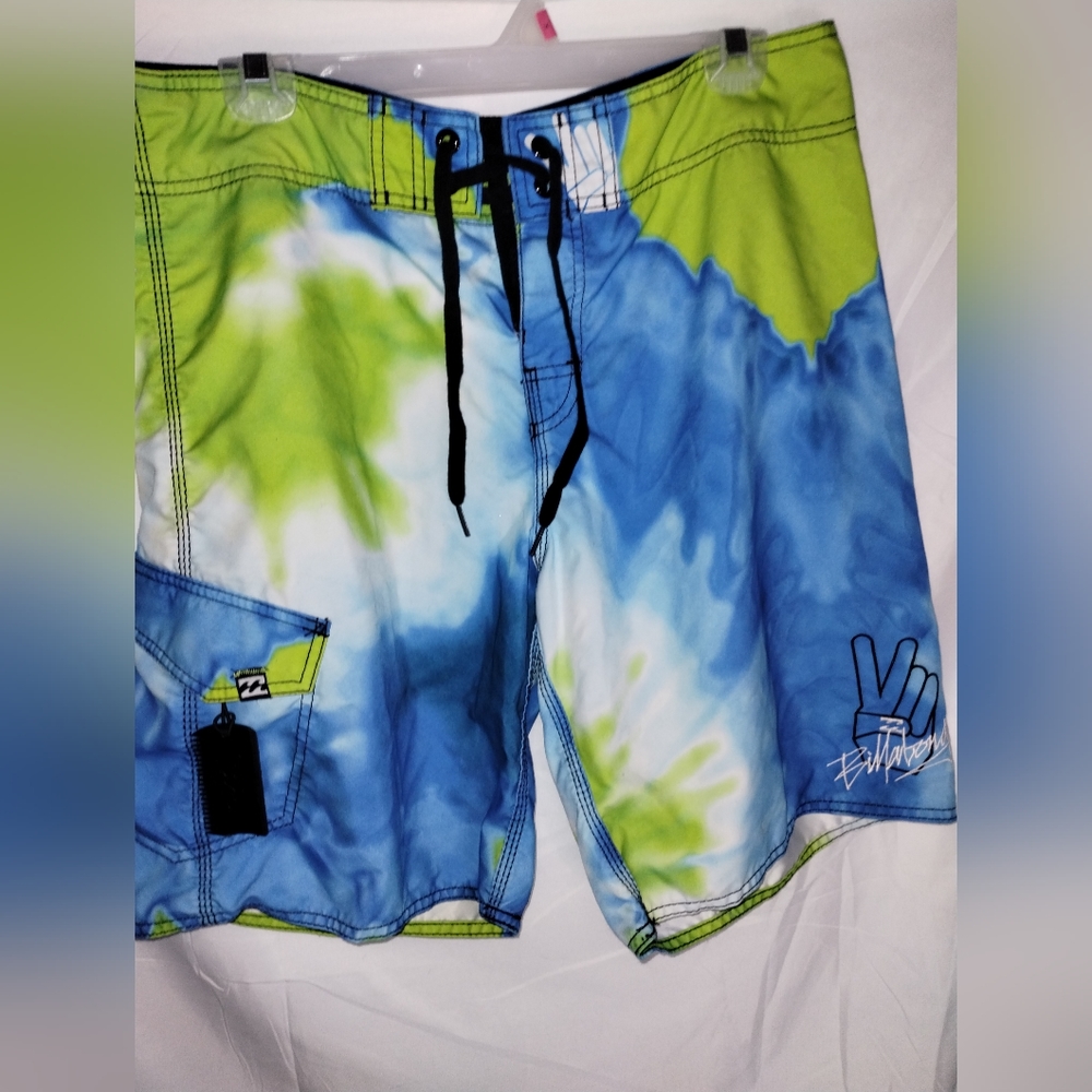 Billabong Reycler Board Shorts Mens Size 34 Tie Dye Pattern Multicolor